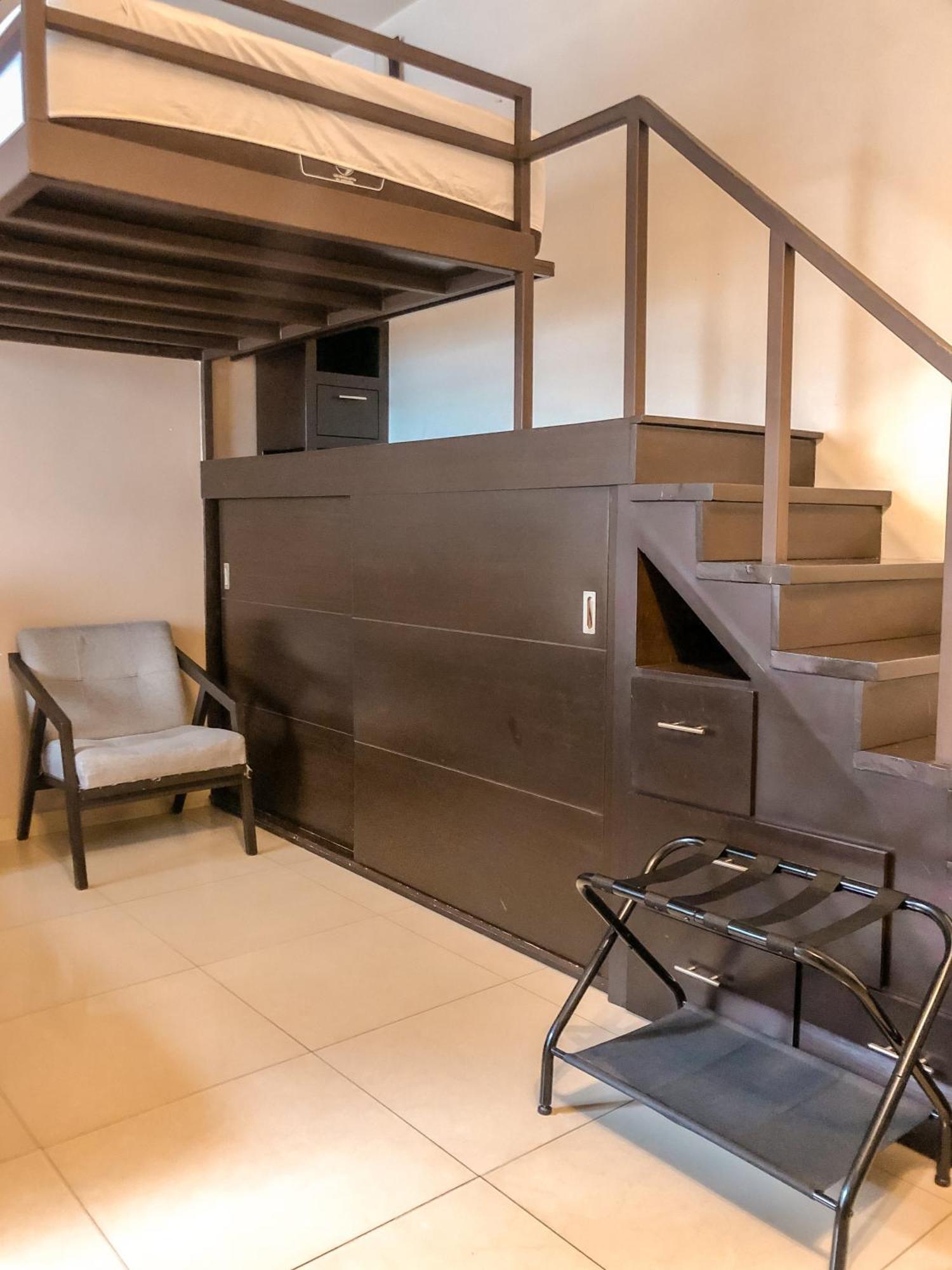 Suites Hamburgo Kota Meksiko Bagian luar foto